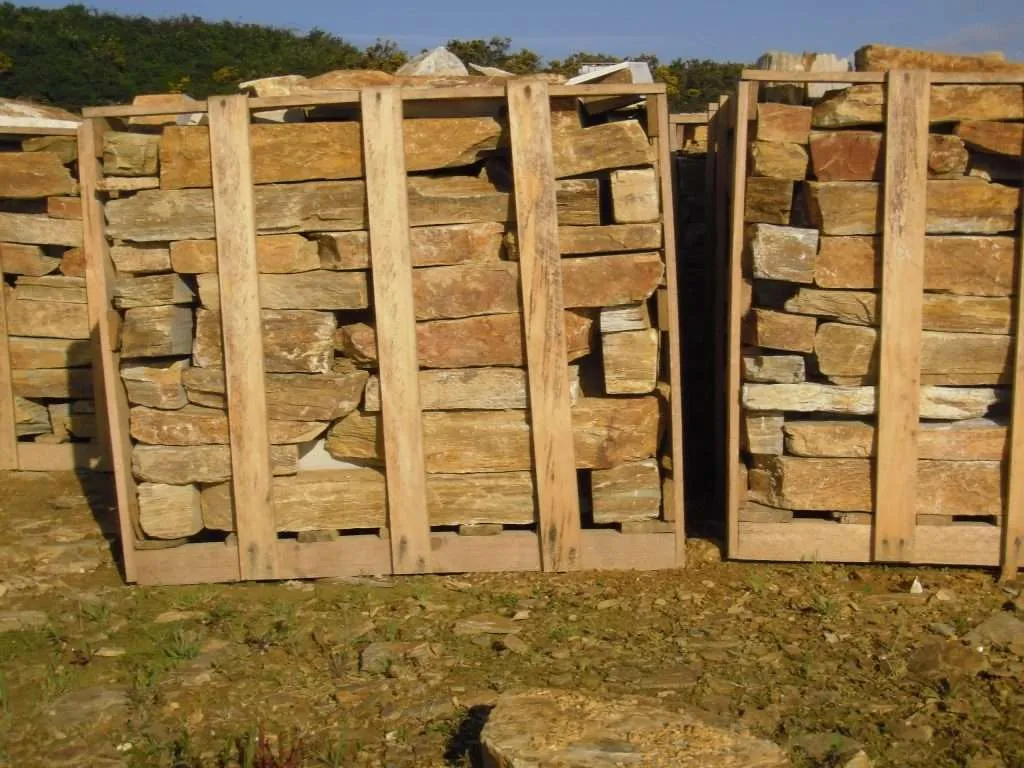 Taco, piedra cuarcita paletizada. Cantera en Galicia, venta directa