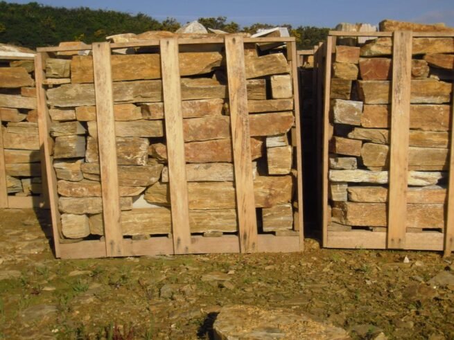 Taco, piedra cuarcita paletizada. Cantera en Galicia, venta directa