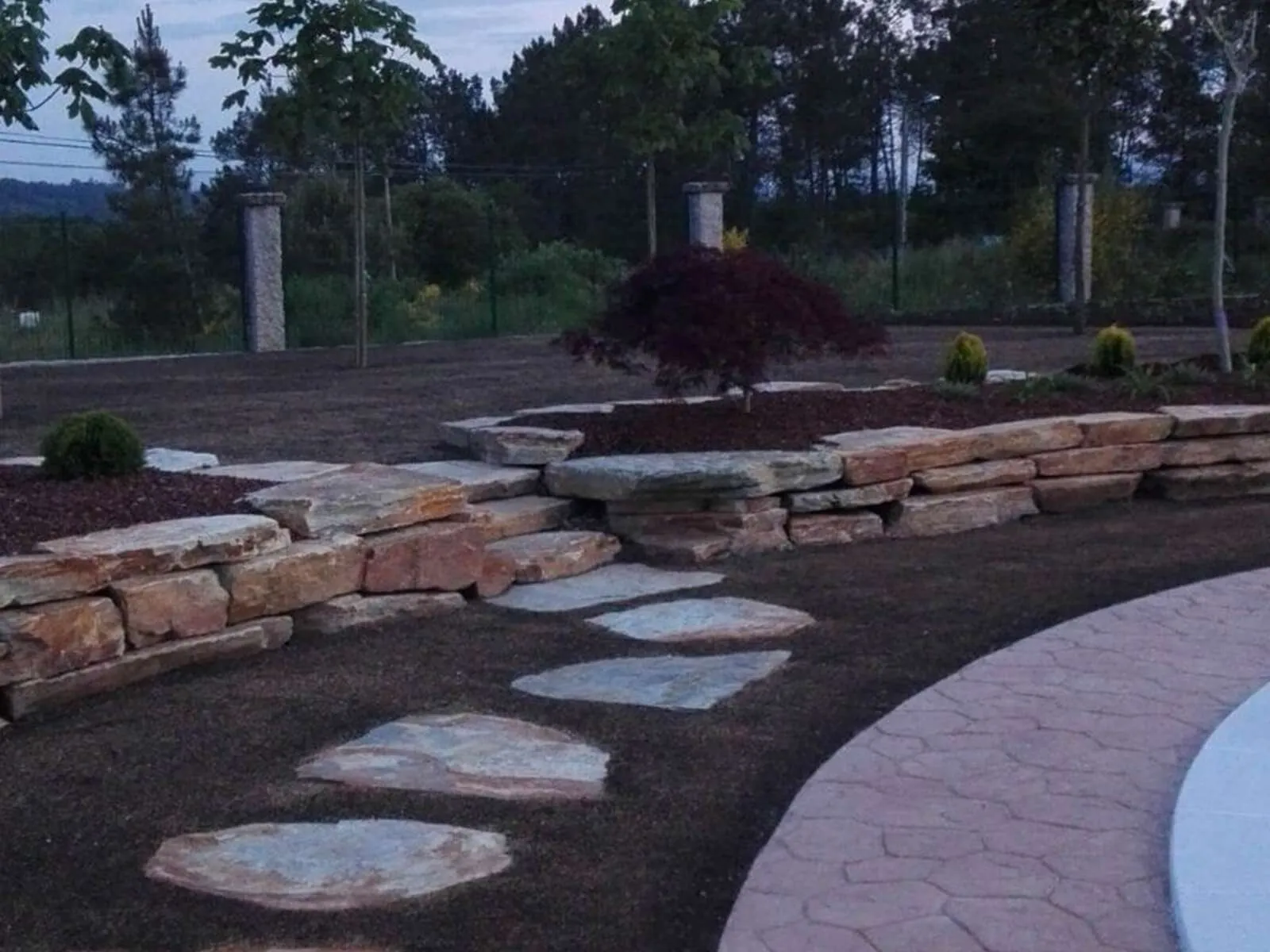 Piedra para decoración de jardines.